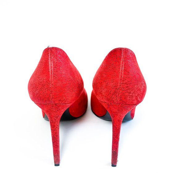 Saint Laurent Textured Suede Leather Pumps - Picture 4 of 6